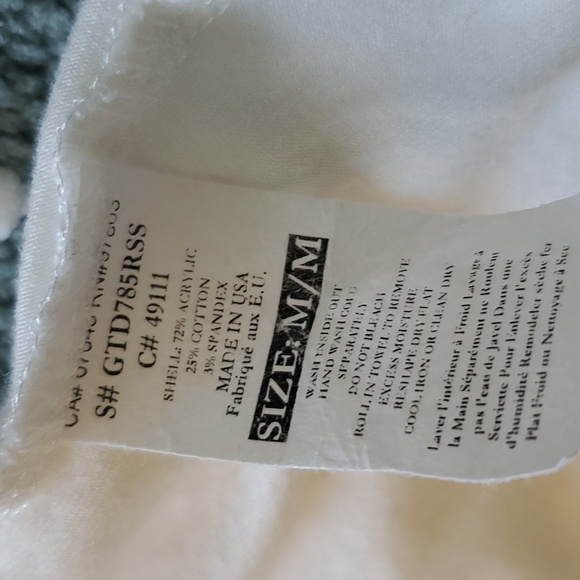 Green Envelope Sleeveless Lace over Cami Top - Picture 7 of 9